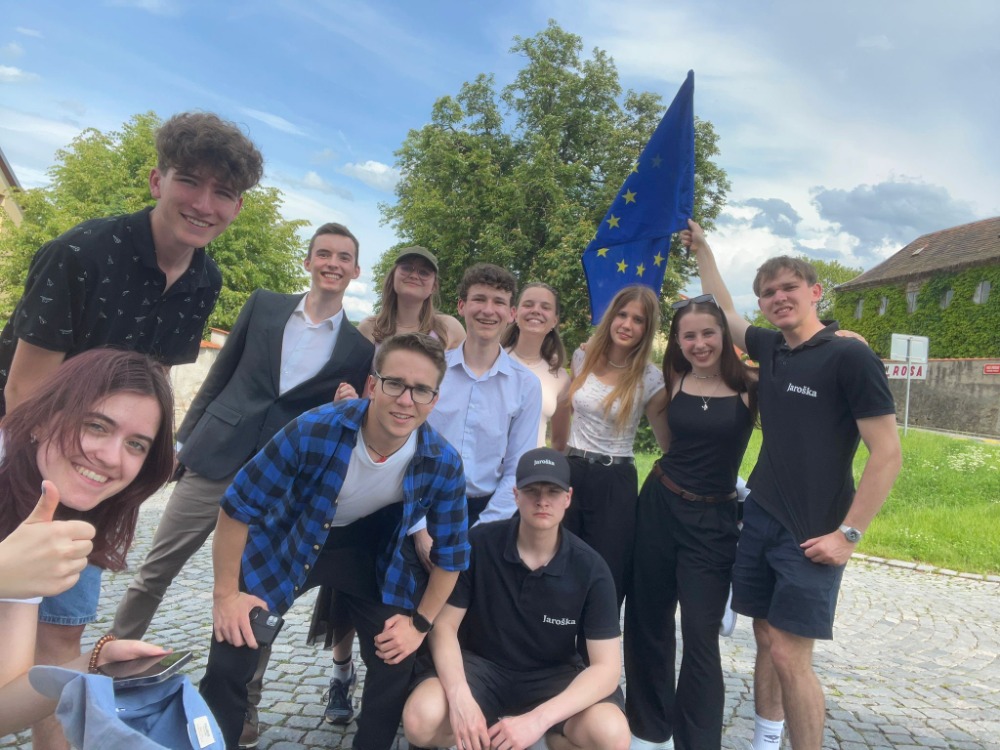 Ondřej Petr postoupil jako první student z Jarošky do finále Jugend debattiert Europa