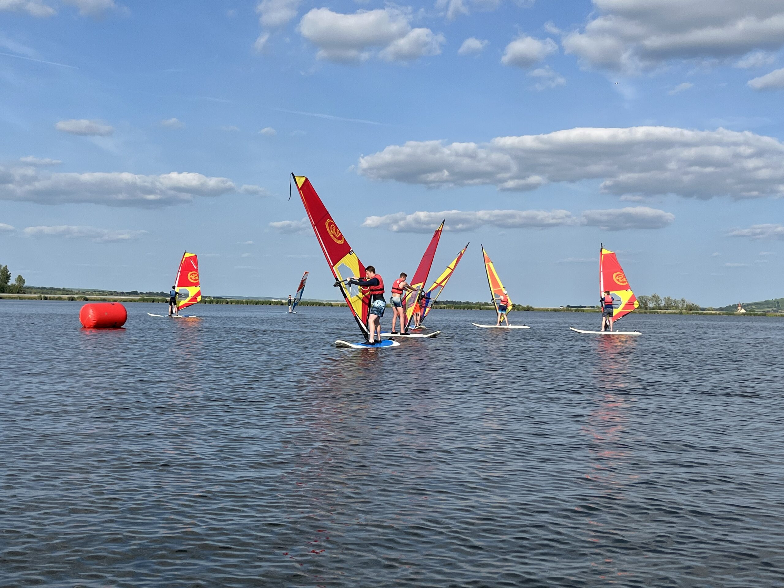 Sportovní kurz windsurfingu