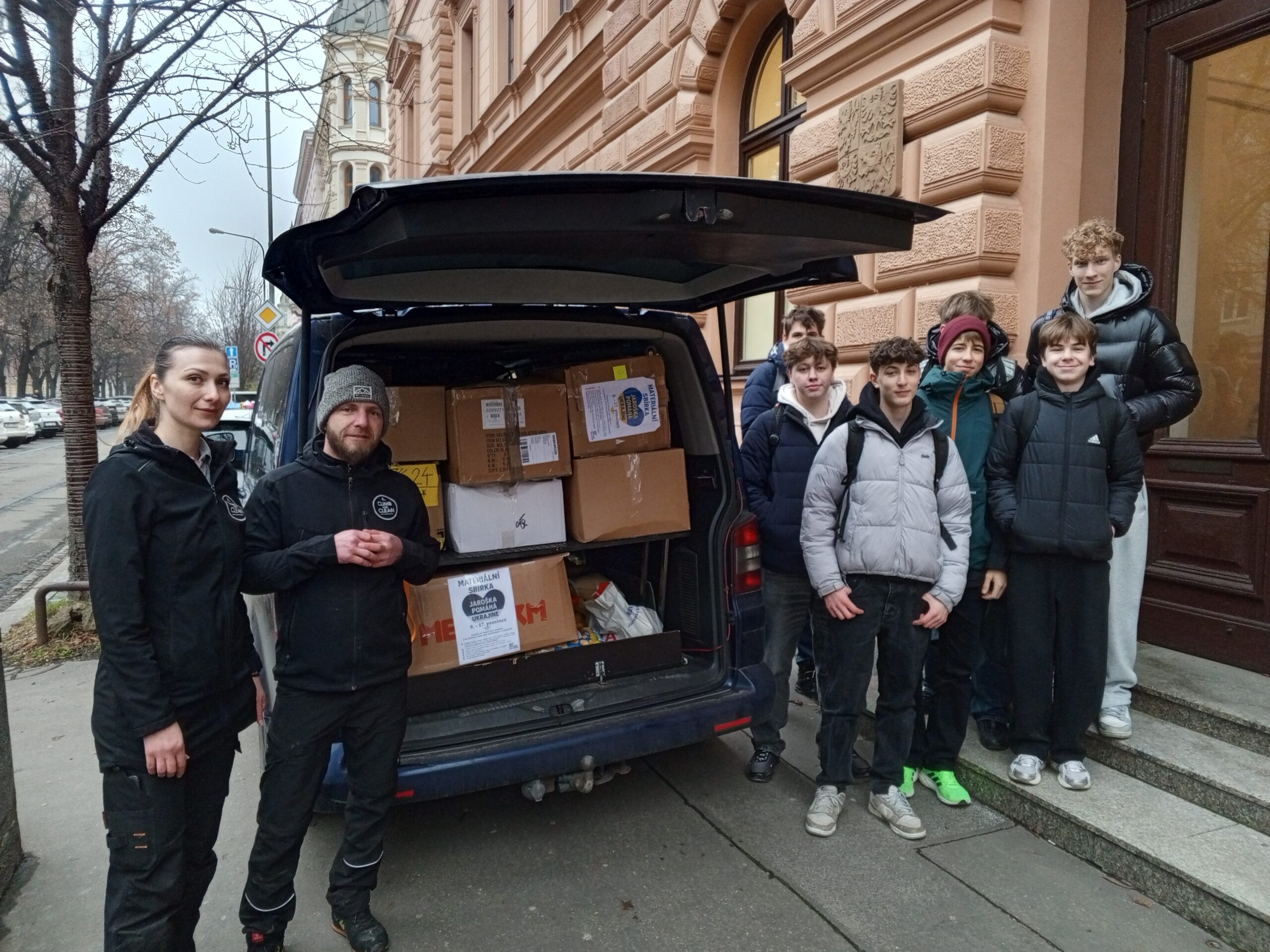 PODĚKOVÁNÍ ZA SBÍRKU JAROŠKA POMÁHÁ UKRAJINĚ