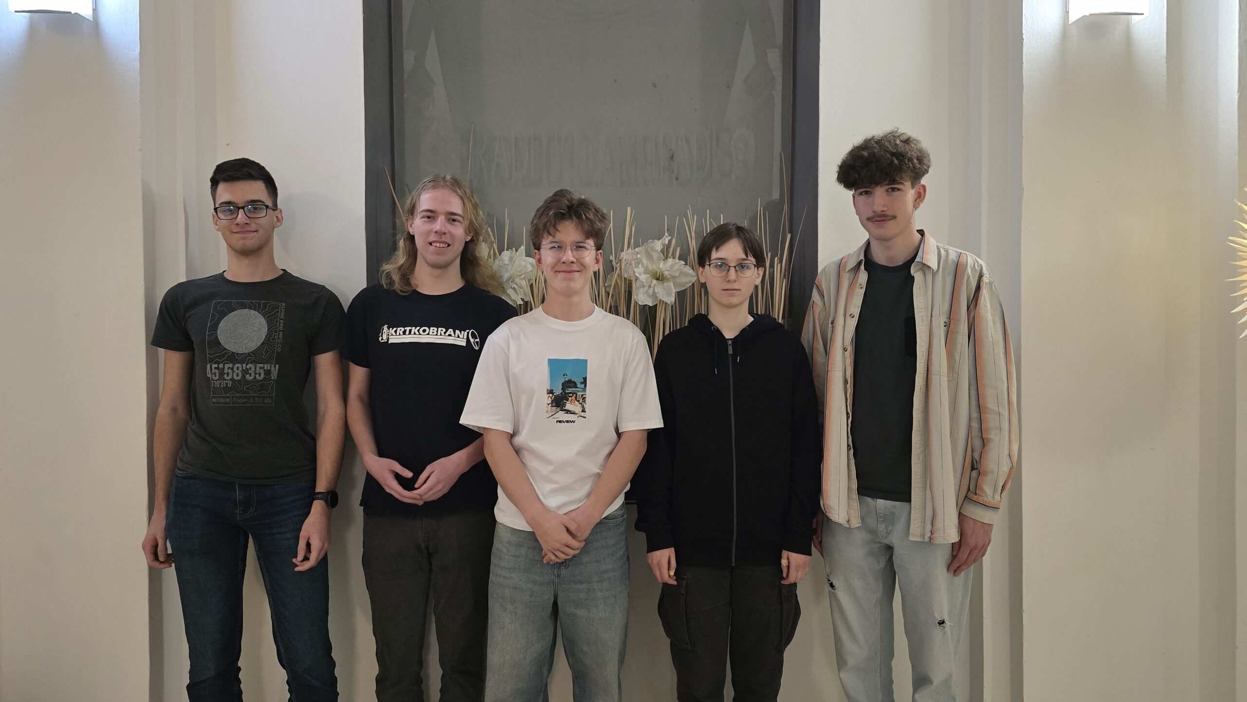 Do ústředního kola České lingvistické olympiády opět postupují i jarošáci